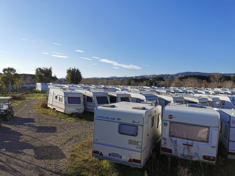 Wintering caravan & motorhome