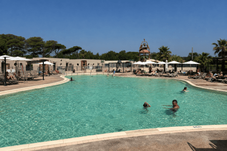 image June at Camping Saint-Aygulf Plage: the summer season is in full swing