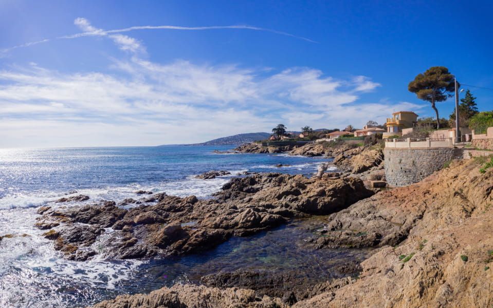 An ideal location between the sea and day trips along the Côte d’Azur
